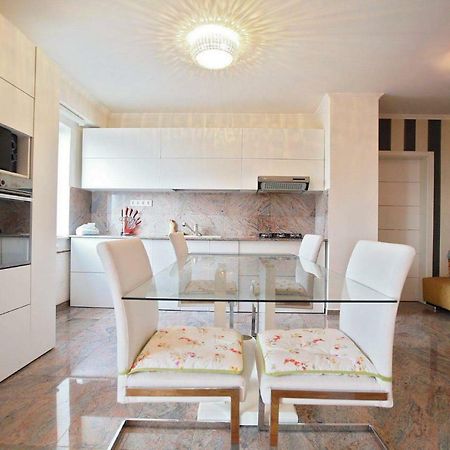 Apartament Marc Apartment Oradea Ngoại thất bức ảnh