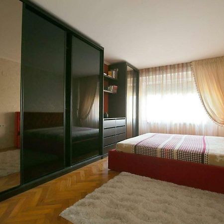 Apartament Marc Apartment Oradea Ngoại thất bức ảnh